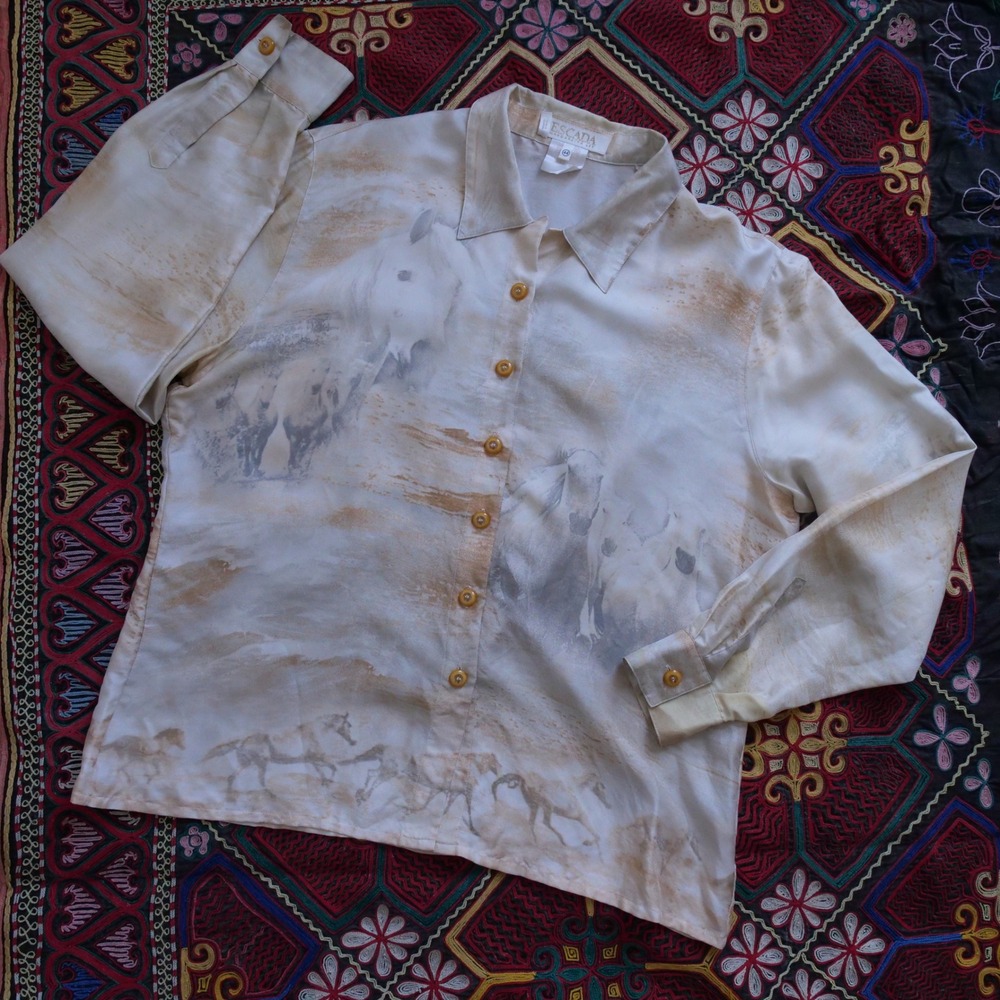 Gorgeous vintage 80s Escada 100% silk blouse with photorealistic horse print